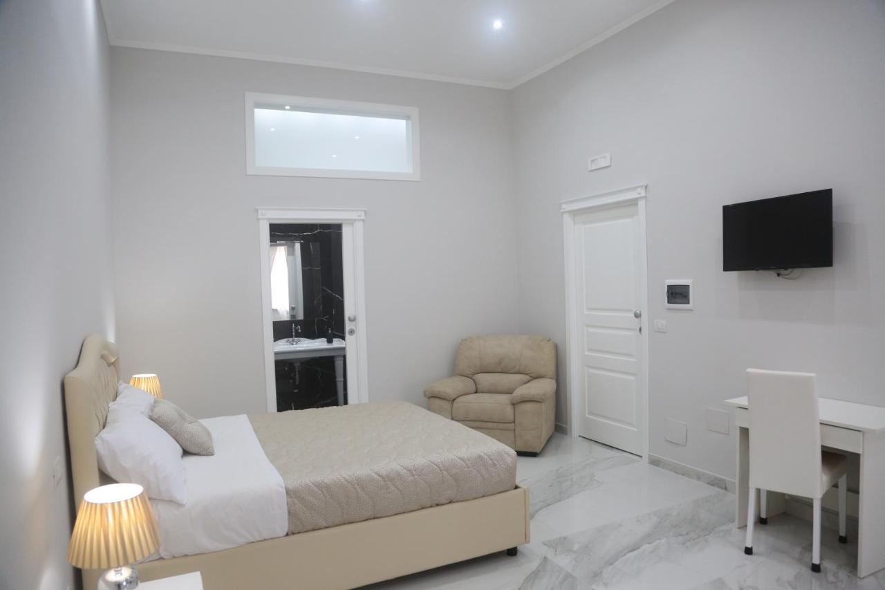 Opera Home Napoli Bagian luar foto