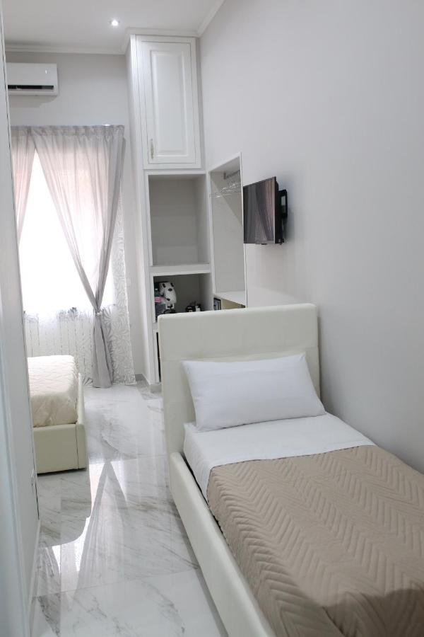 Opera Home Napoli Bagian luar foto