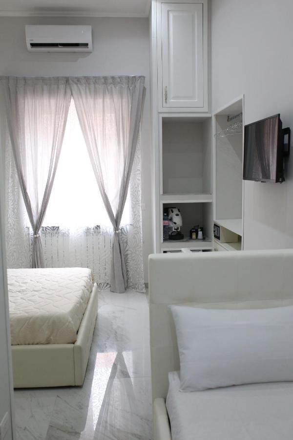 Opera Home Napoli Bagian luar foto