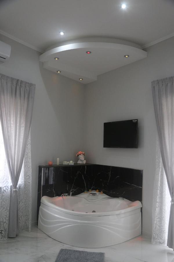 Opera Home Napoli Bagian luar foto