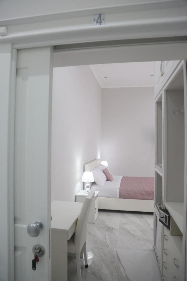 Opera Home Napoli Bagian luar foto