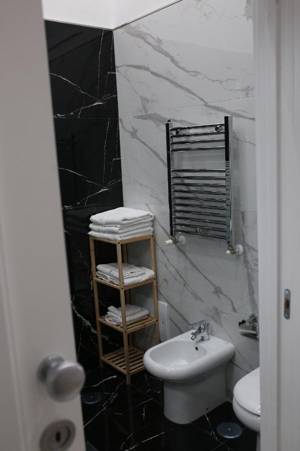 Opera Home Napoli Bagian luar foto